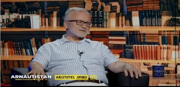 Aristotel Spiro: Asnjë gjuhë s’mund të jetë “nëna” e dikujt tjetër