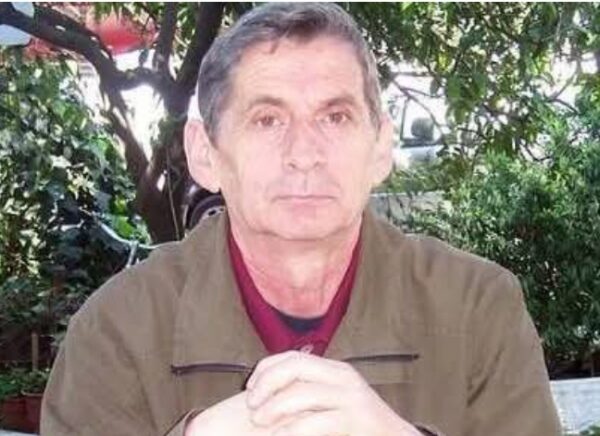 KORRUPSIONI DHE KAOSI, SI ENË KOMUNIKUESE